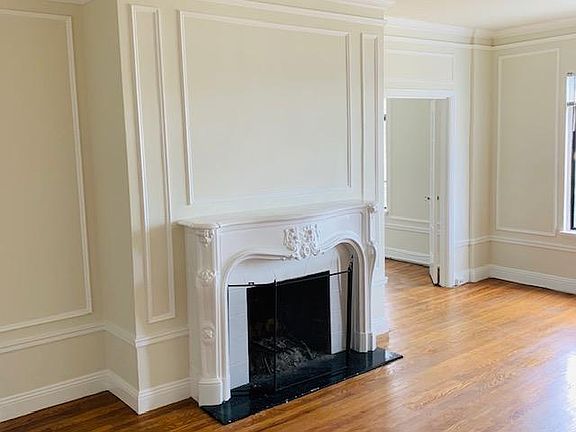 2nd image of 900 Chestnut St #506