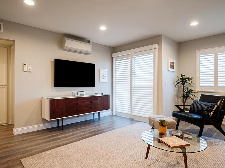 2411 Prospect Ave #215 — Photo 5