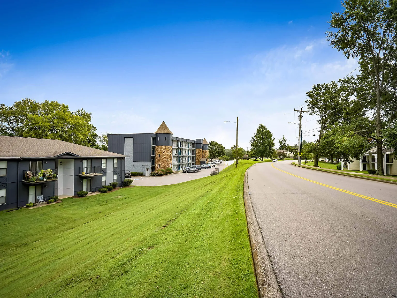 Oakstone Ridge Apartments — Photo 1