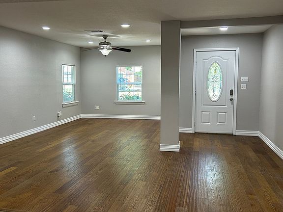 2nd image of 2940 S Hills Ave