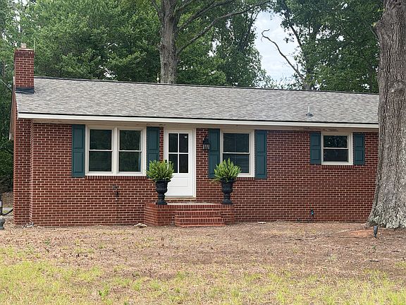 3rd image of 110 Marshall Rd