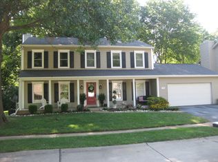 734 Berquist Dr, Ballwin, MO