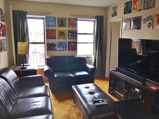 Rented by Julianna Realty Corp | media 7