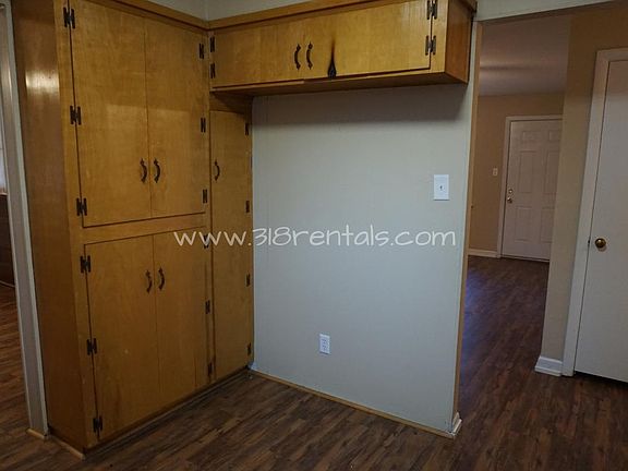 4th image of 2925 Hoyte Dr