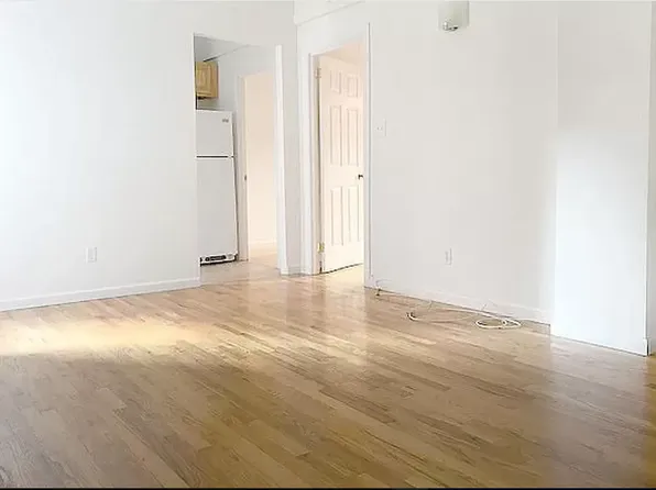 203 East 27th Street image 1 of 1