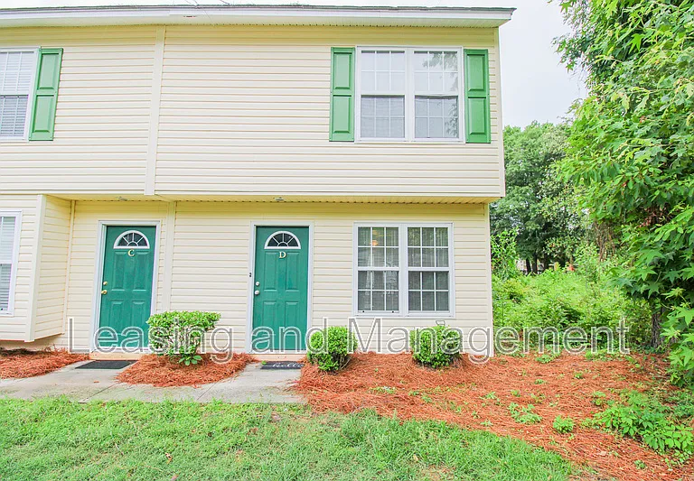 1423 Ashley River Rd #1D — Photo 1