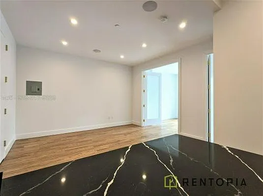 Rented by Rentopia | media 21