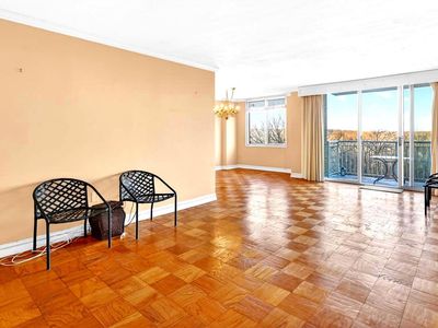 3001 Veazey Ter NW #1032, Washington, DC, 20008