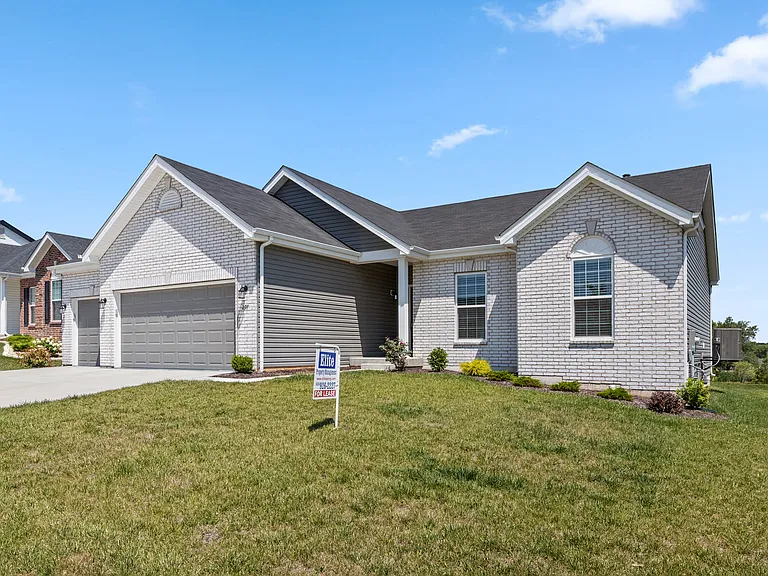 297 Osprey Ct — Photo 1