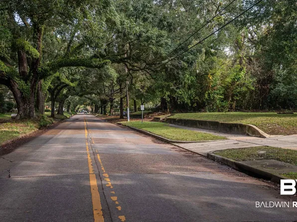113 Houston St, Mobile, AL 36606
