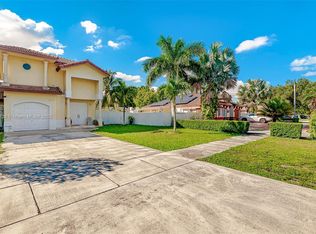 4472 NW 159th St, Miami Gardens, FL 33054