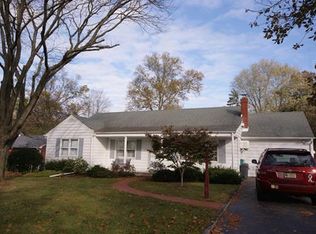 16 Farms Rd, East Brunswick, NJ 08816