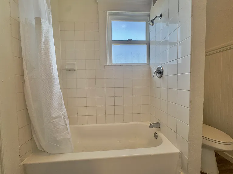 3115 Martin Luther King Jr Way — Photo 41