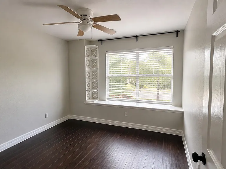 1517 Scottsdale Dr — Photo 20
