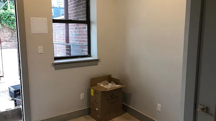 Rented by Nooklyn NYC LLC | media 9