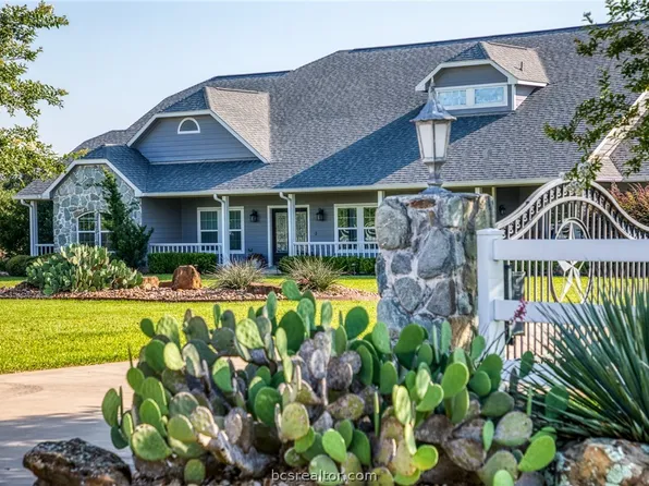 8341 Jared Rd, Bellville, TX 77418