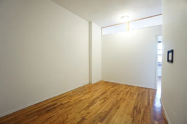 Rented by Rennit Inc. | media 10