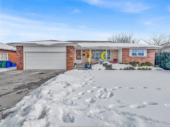 2450 McKay Ave, Windsor, ON N9E 2P5