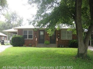 2012 E Elm St, Springfield, MO 65802