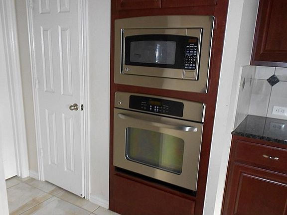 5th image of 7506 Shady Lake Grv