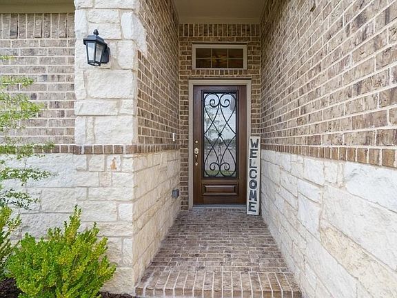 4th image of 216 Oxford Dr