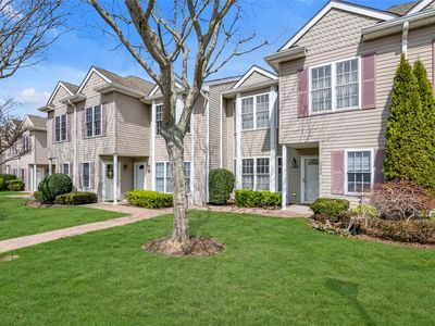 1069 Savoy Drive, Melville, NY, 11747