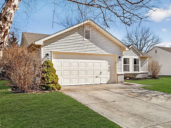 3rd image of 613 Woodfield Cir