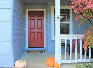 3 bed, 1520 sqft, $2,500 — Photo 2