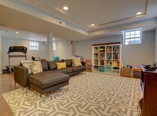 250 Morning Glory Dr, Monroe Township, NJ 08831