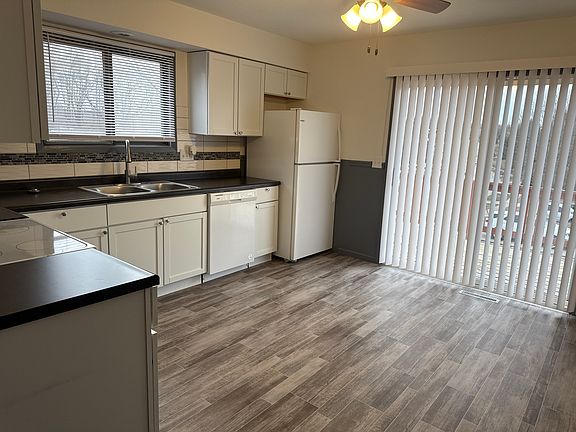 5th image of 1901 Fawcett St