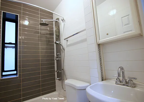 Rented by Compass | media 16