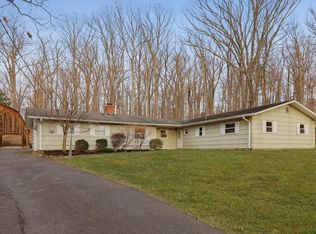 16 Green Valley Dr, Green Brook, NJ 08812