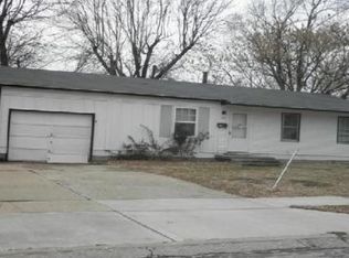 402 N Ponca Dr, Independence, MO 64056