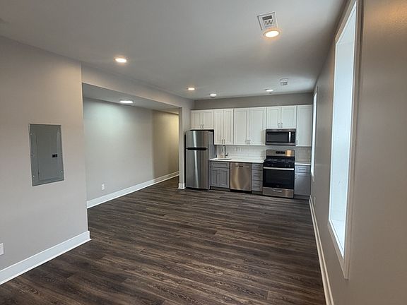 2nd image of 1815 S 23rd St #2