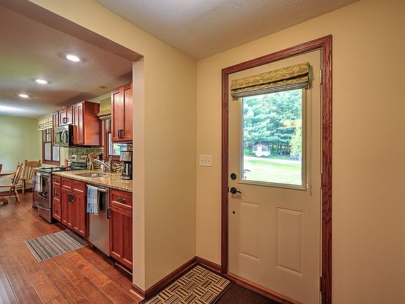 4th image of 28300 E Bass Lake Road