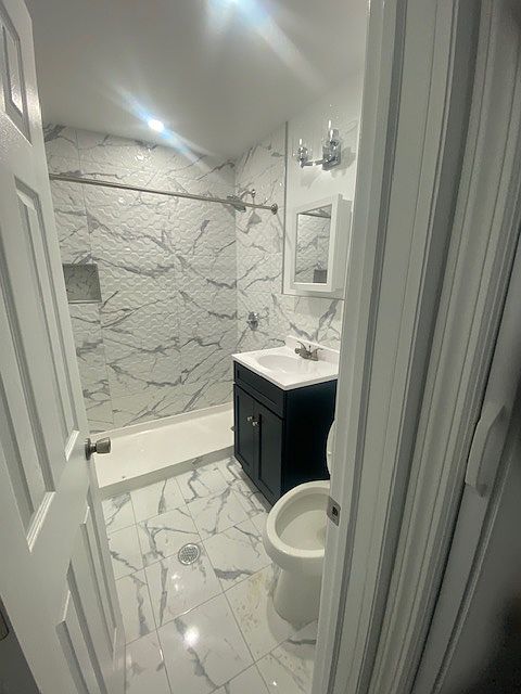 2nd image of 321 9th St APT 2R