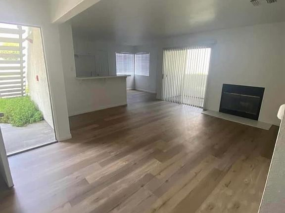 5th image of 1419 Alamitas Ave