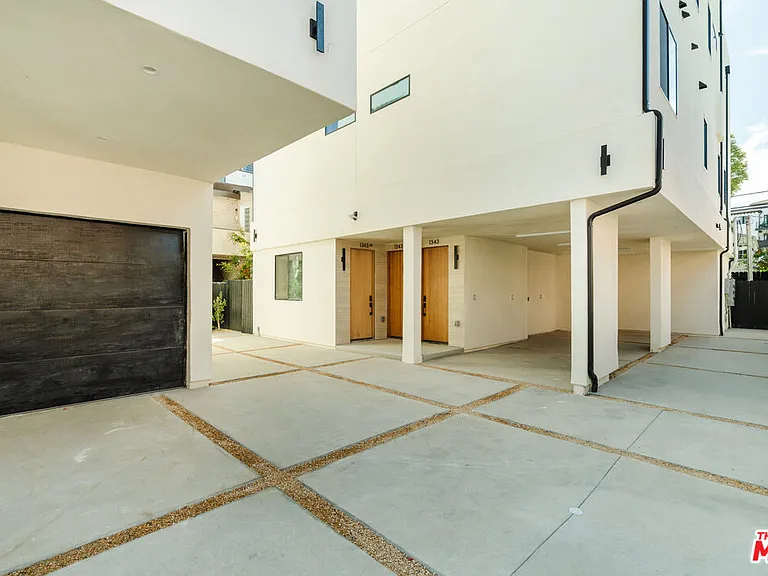 1343 S Ogden Dr #1/2 — Photo 32