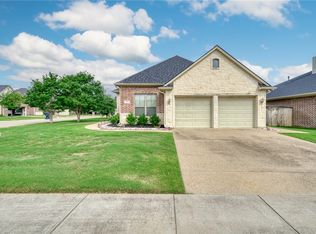 2205 Ironwood Dr, College Station, TX 77845