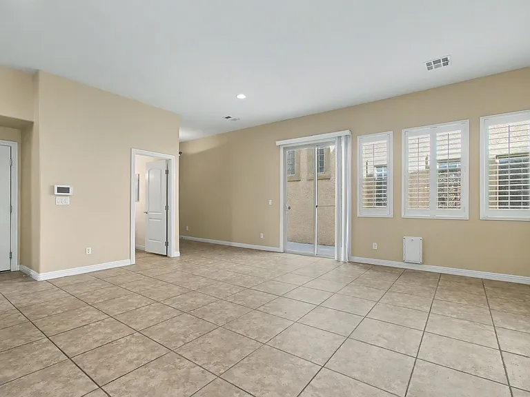 9221 Worsley Park Pl — Photo 10