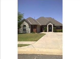 3332 Sand Plum Ln, Edmond, OK 73003