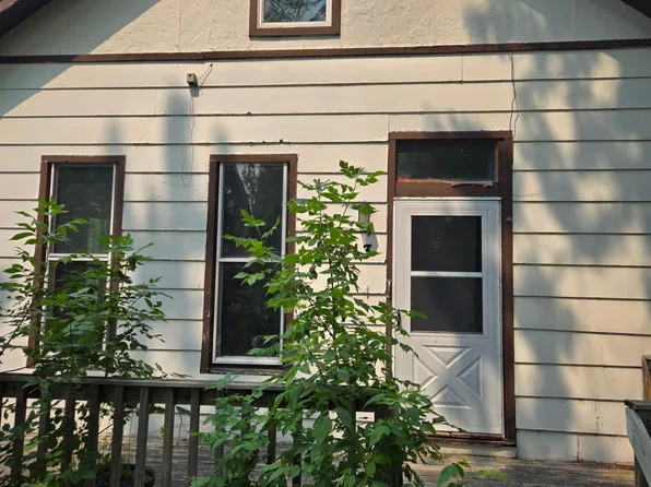 413 4th Ave NE, Barnesville, MN 56514