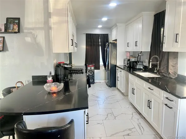 1194 S Zuni Street, Denver, CO 80223