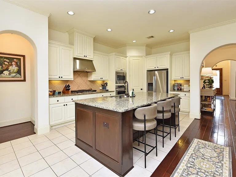 13117 Stoneleigh Terrace Dr — Photo 10