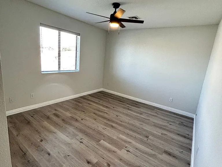 2910 Yuma Dr — Photo 9