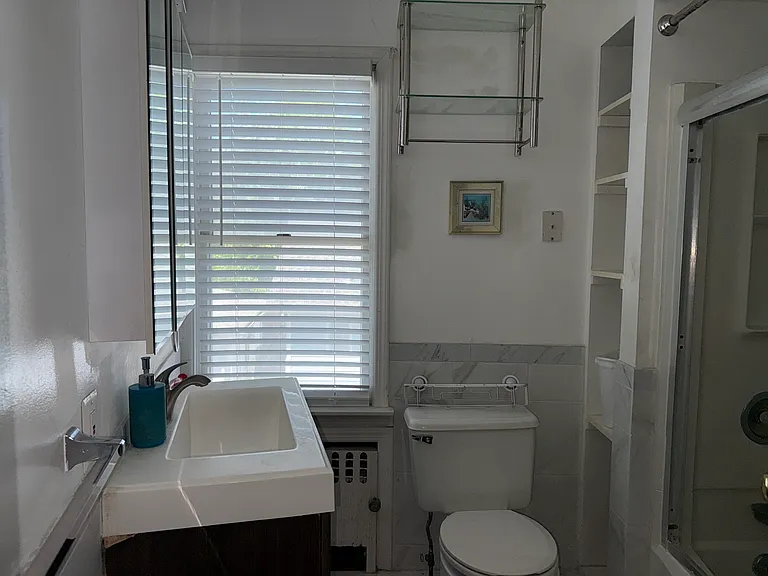 18-20 Somerville Rd #2 — Photo 10