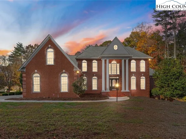 1720 Spring Valley Drive, Wilkesboro, NC 28697