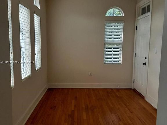 2nd image of 119 Cibao Ct APT 7