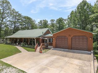 8058 Jonathans Ct, Seymour, IN 47274