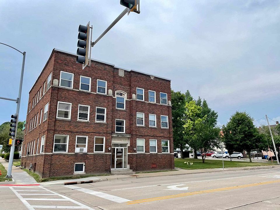 1560 7th Ave, Moline, IL 61265 Zillow